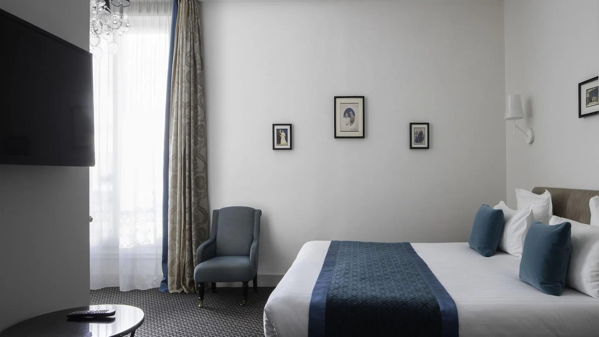 **** Hotel Bradford Elysees - Astotel Paris France