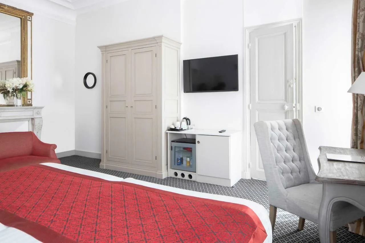 Bradford Elysees - Astotel Paris Hotel