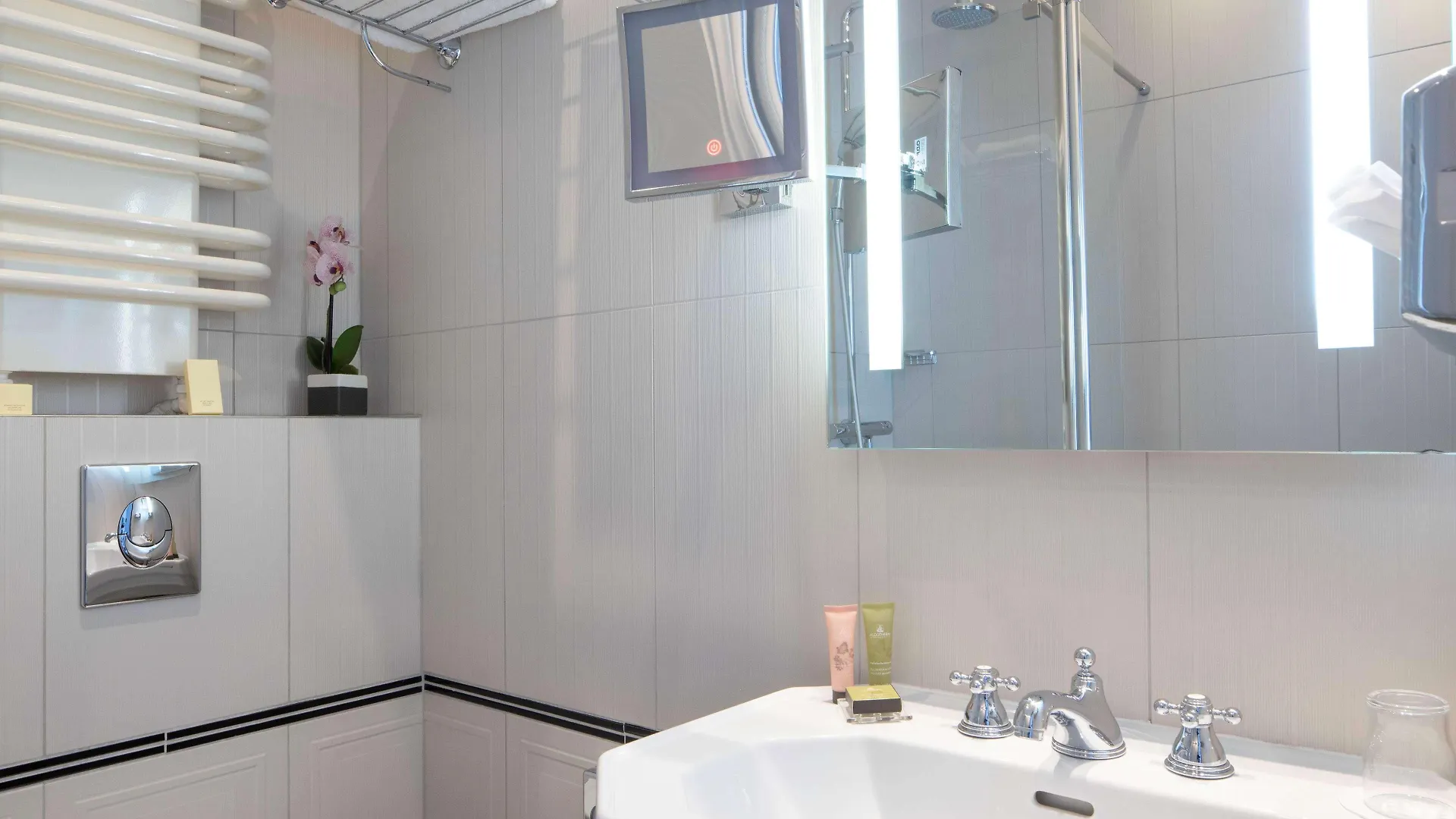 Bradford Elysees - Astotel Paris 4*,  Fransa